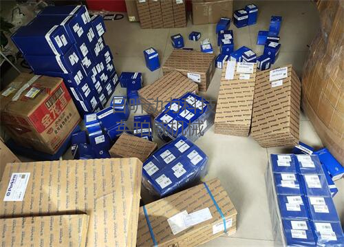 帕金斯1706EA-E93TA柴油機的零配件分類(lèi)