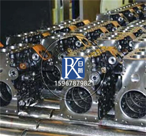 珀金斯404D - 22T發(fā)動(dòng)機缸體帶增壓器：工業(yè)動(dòng)力的核心擔當