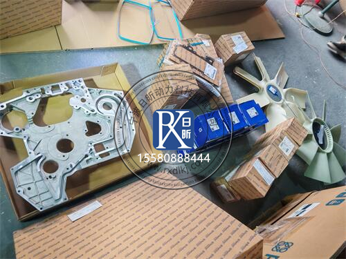 愛(ài)科拖拉機珀金斯發(fā)動(dòng)機：保養維修與配件選購全攻略